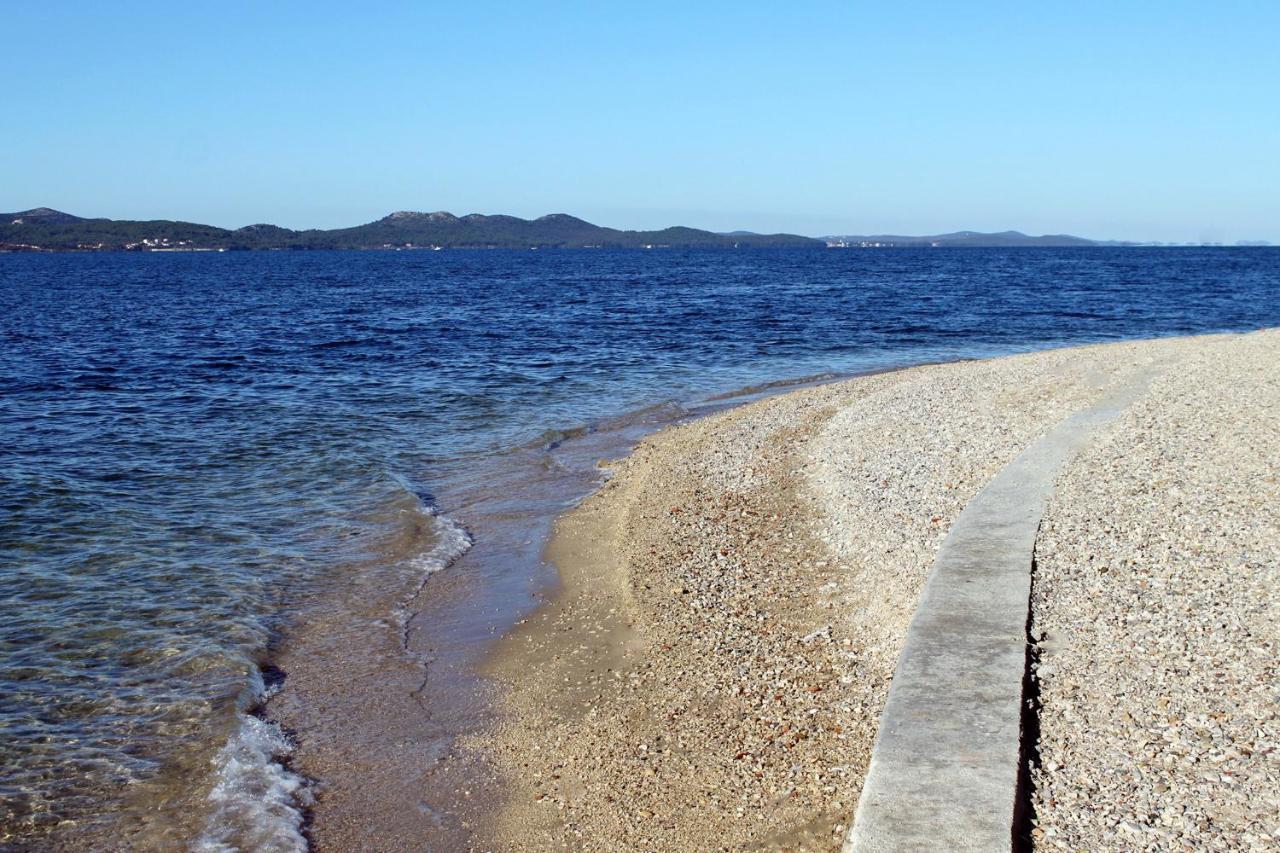 Family Friendly Apartments With A Swimming Pool Zadar - 18098 Exteriör bild