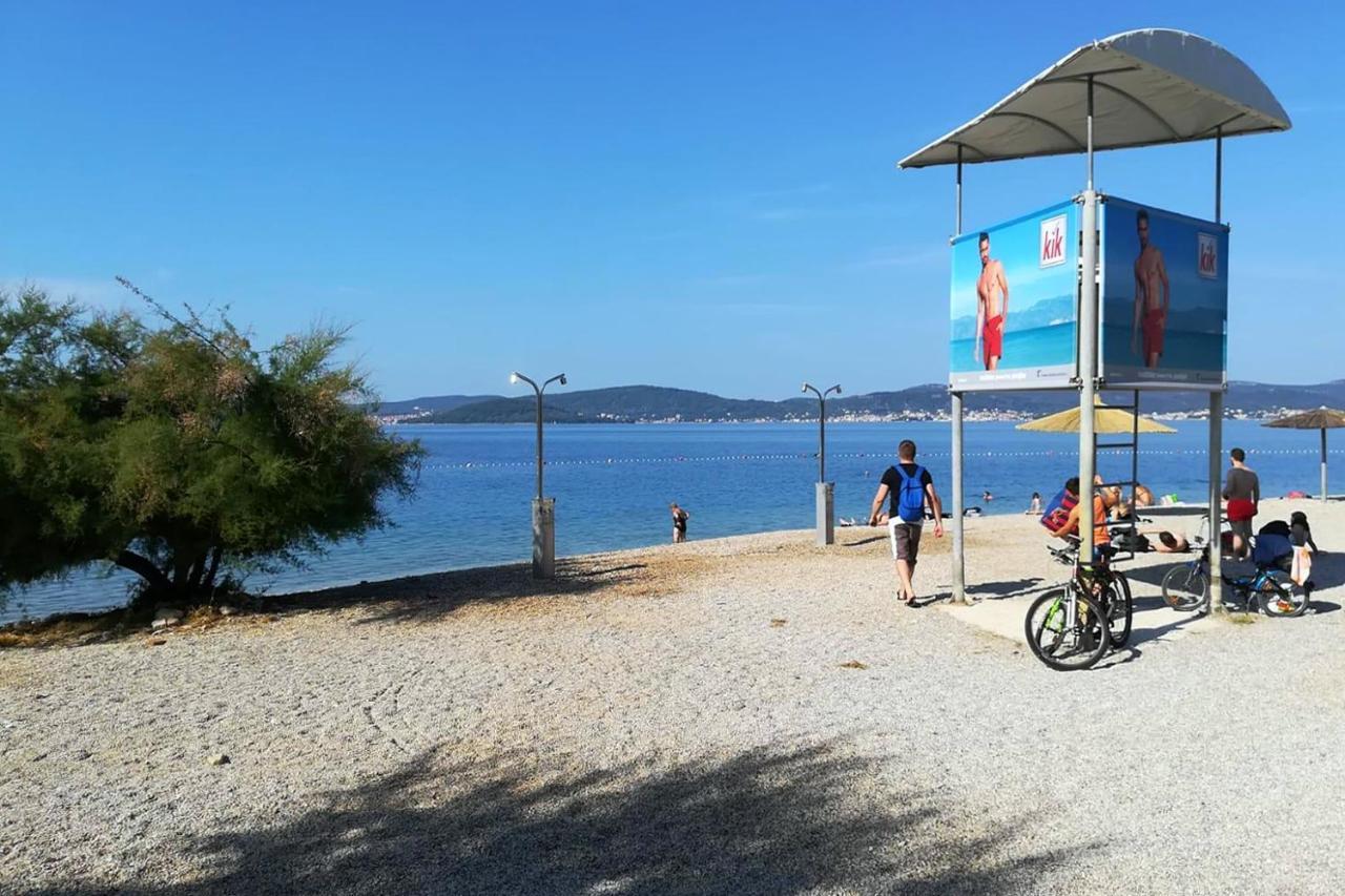 Family Friendly Apartments With A Swimming Pool Zadar - 18098 Exteriör bild