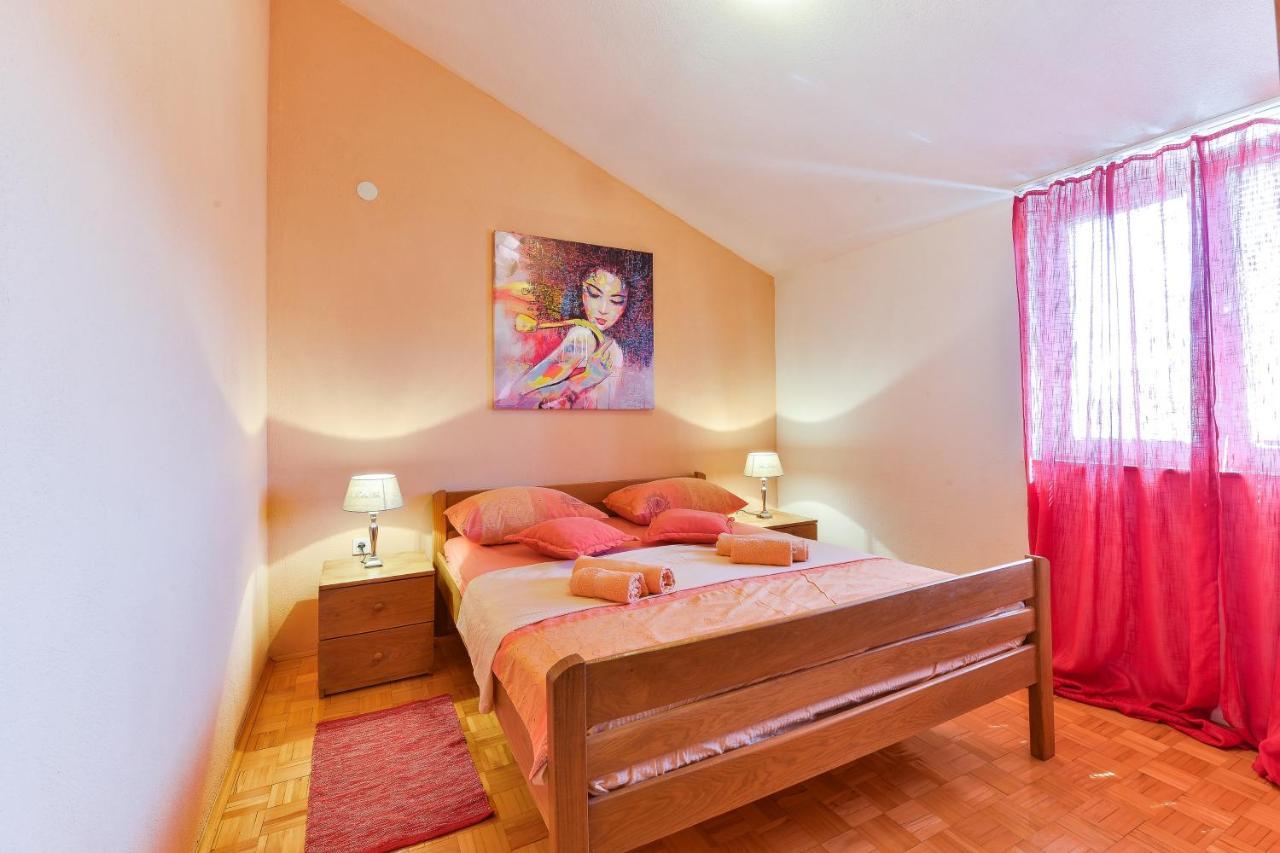 Family Friendly Apartments With A Swimming Pool Zadar - 18098 Exteriör bild